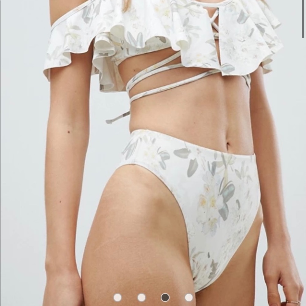 High waist, cheeky bikini bottom - “Paula”